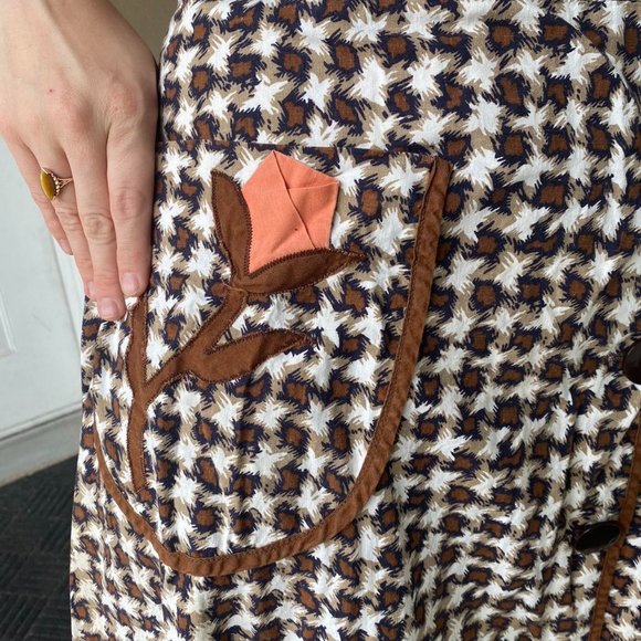 1960s Brown Checkered Houndstooth Wiggle Dress - Picture 3 of 4